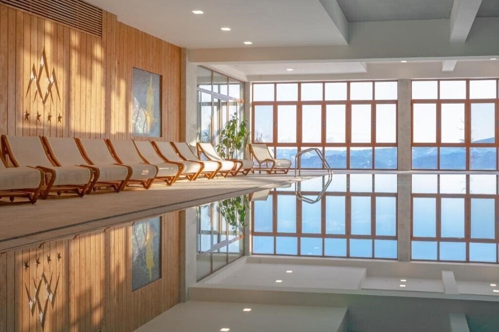 Отель Bellevue 4*