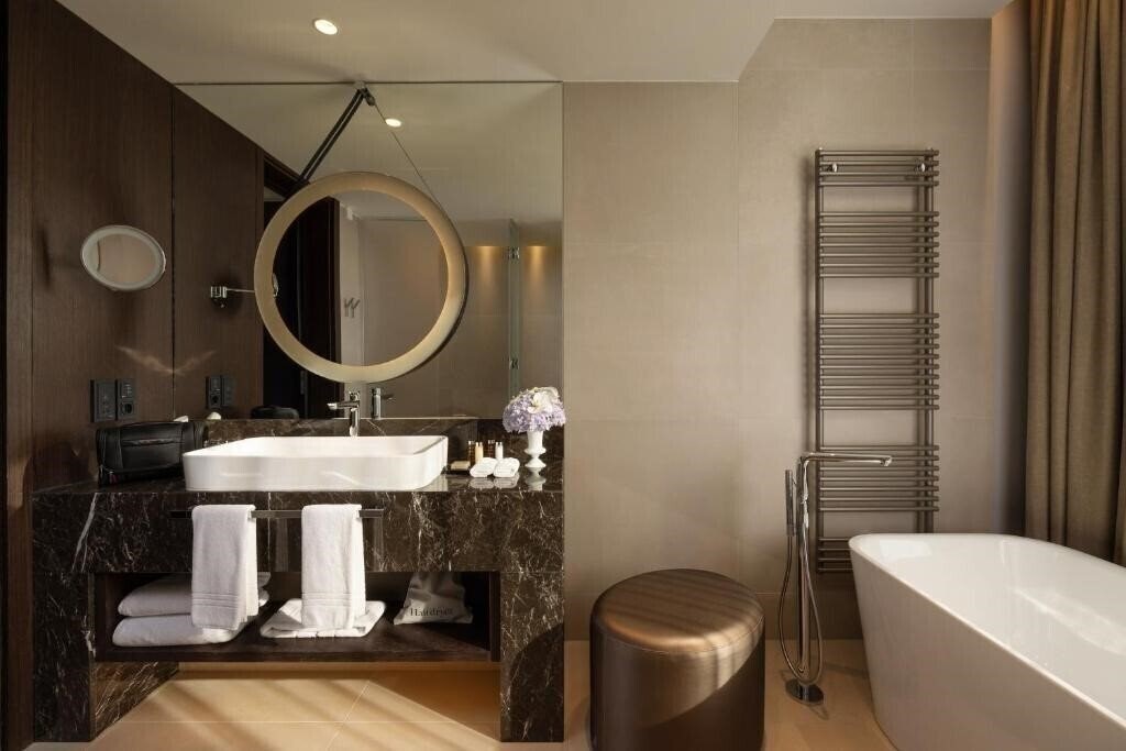 Htl Intercontinental 5* суреті