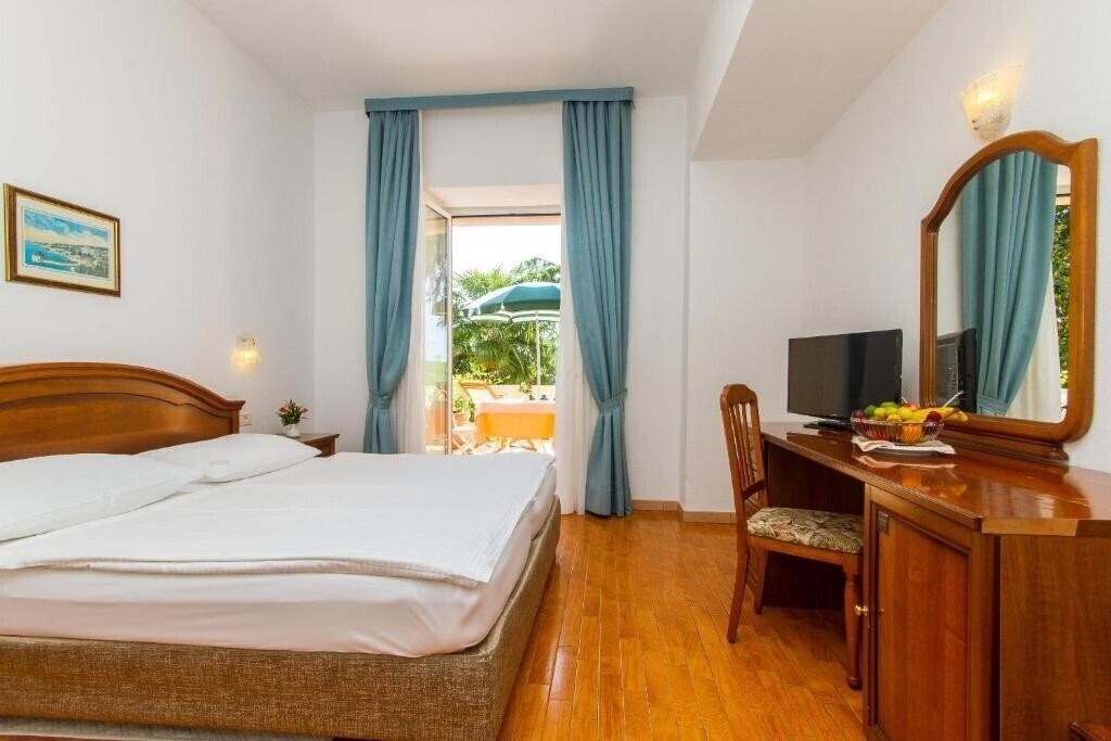 Hotel Marko 4* суреті