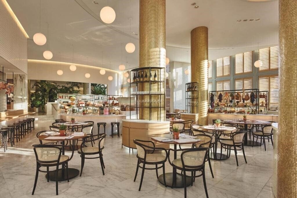 Изображение Miami Beach Edition 5*