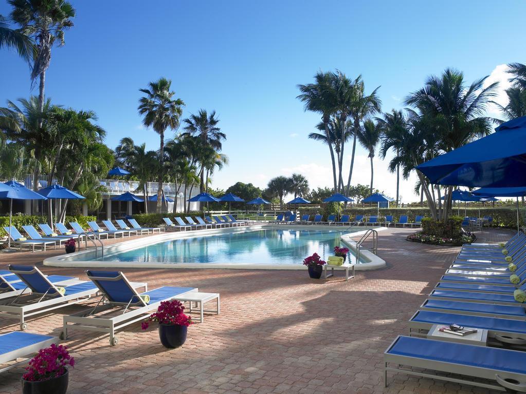 Бич хайтс резорт. Майами курорт. ирис miami beach. fontainebleau miami beach. зе бич хайтс резорт.
