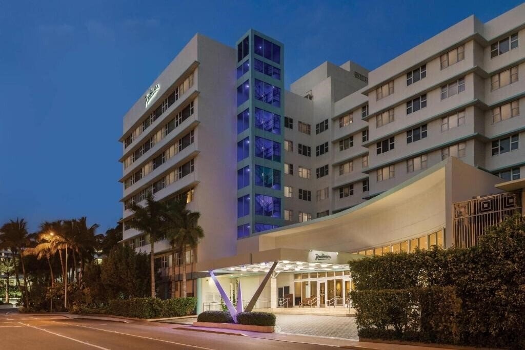Four Points by Sheraton Miami Beach 3* суреті