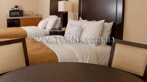 Отель DoubleTree by Hilton Ocean Point Resort & Spa Sunny Isles 3*