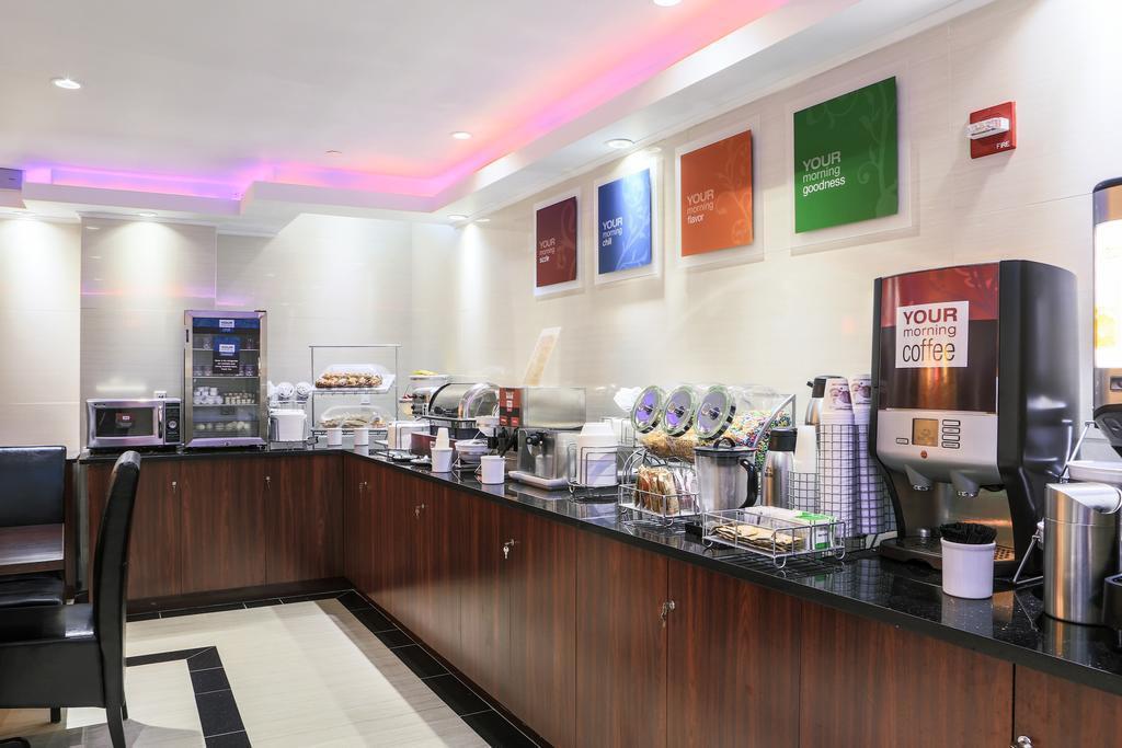 Картинка Holiday Inn Nyc - Lower East Side 3*