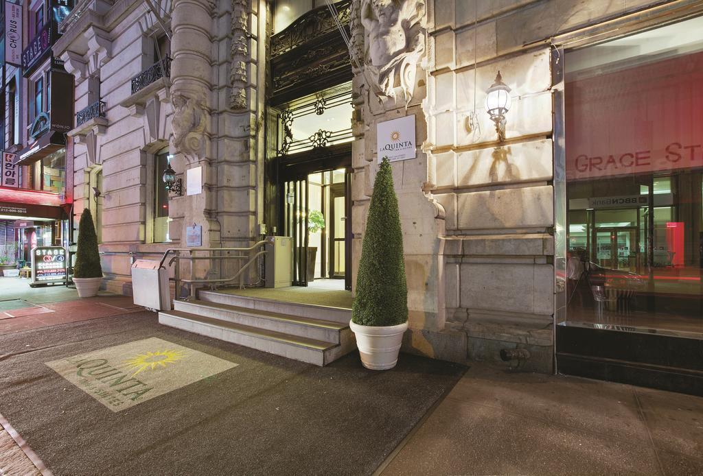 La Quinta Inn & Suites Manhattan 3* қонақ үйі