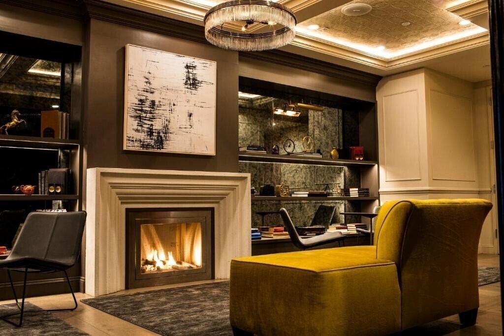 Отель Hotel 32 32 4*