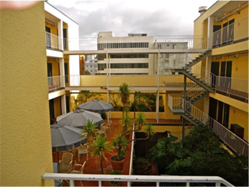 Oasis Inn 2* қонақ үйі