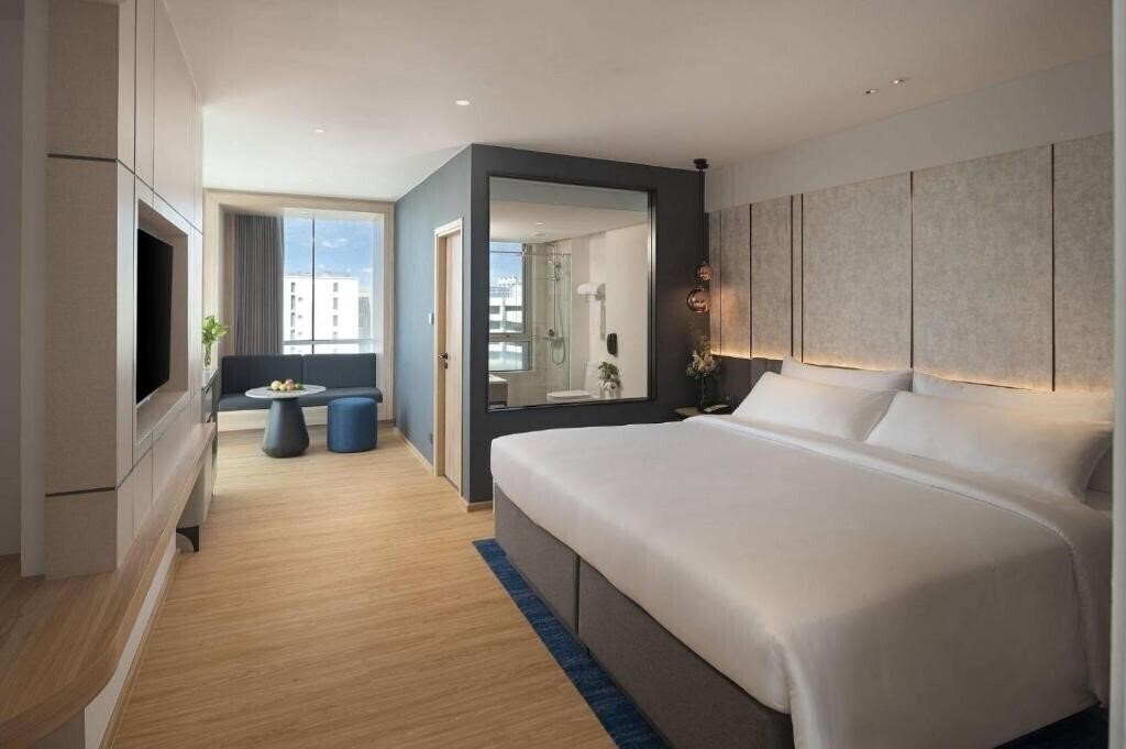 Фото Miracle Grand Convention Hotel 4*
