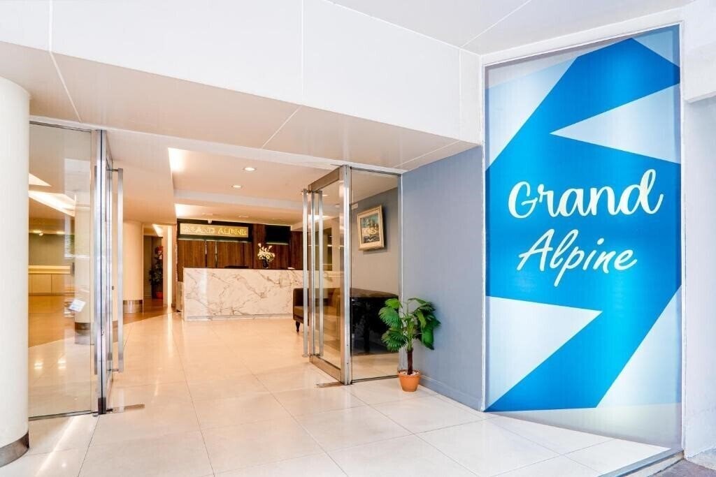 Grand Alpine Hotel 3* қонақ үйі