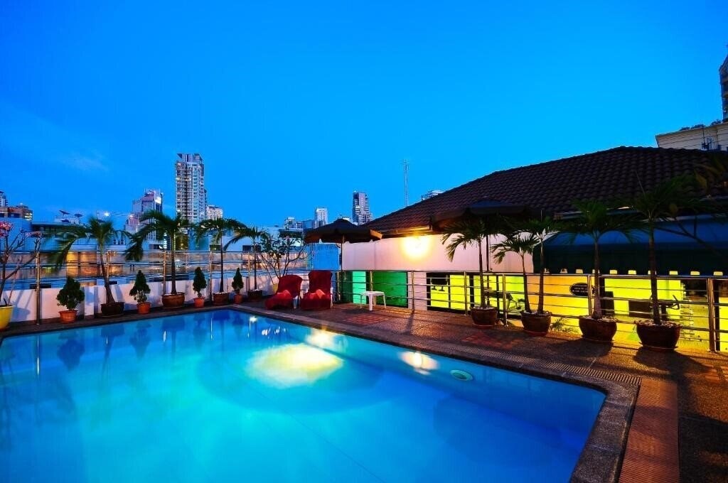 Admiral Suites Bangkok By Compass Hospitality 4* суреті