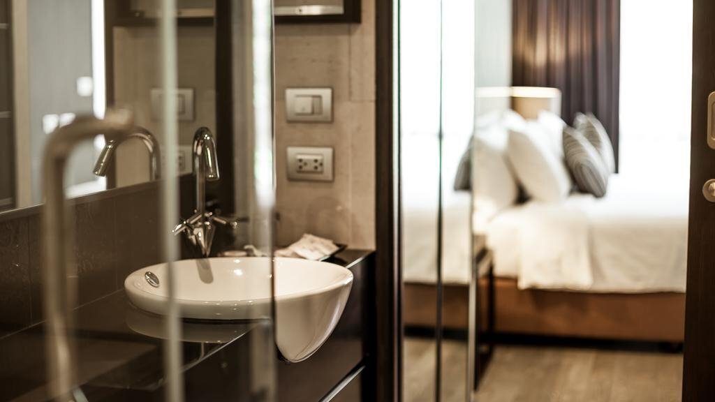 Arcadia Suites Bangkok 4* фотосуреті