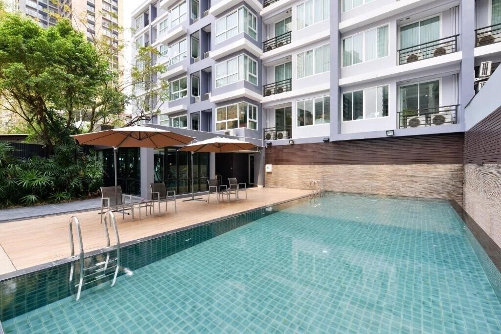 Arize Hotel Sukhumvit 4* суреті