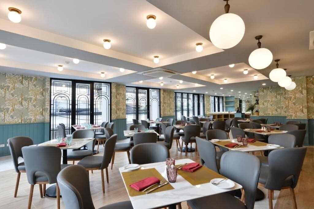 Astera Sathorn 3* суреті