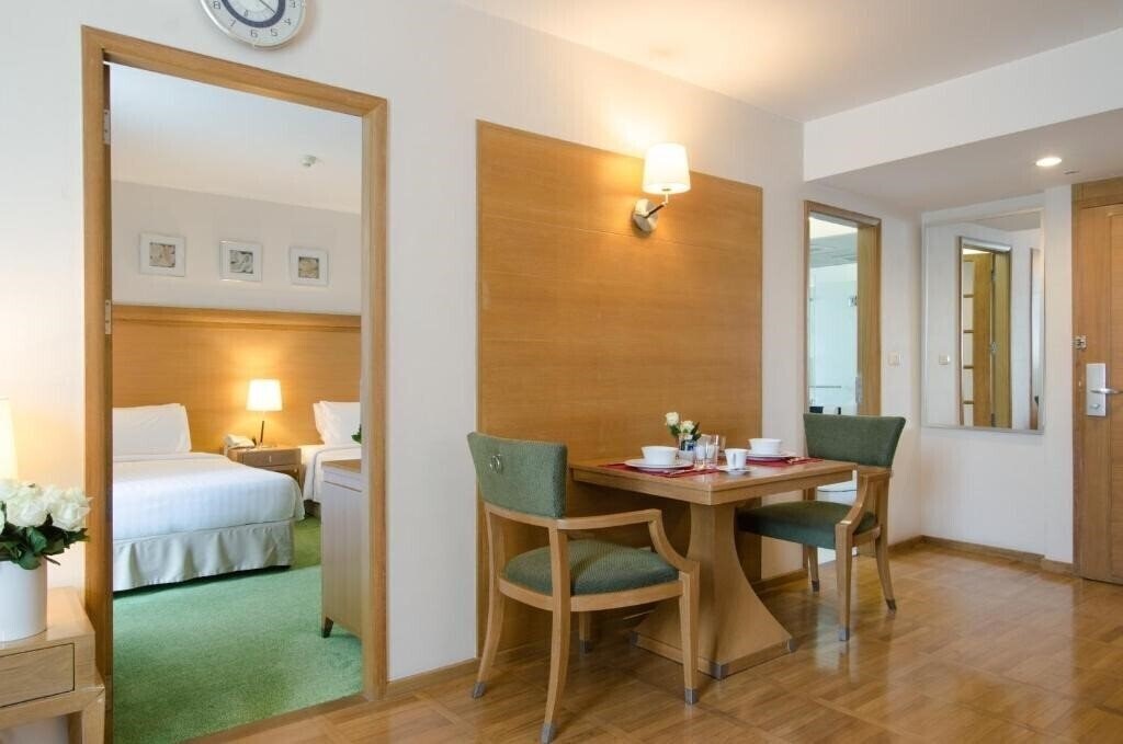 Фото At Ease Saladaeng 4*