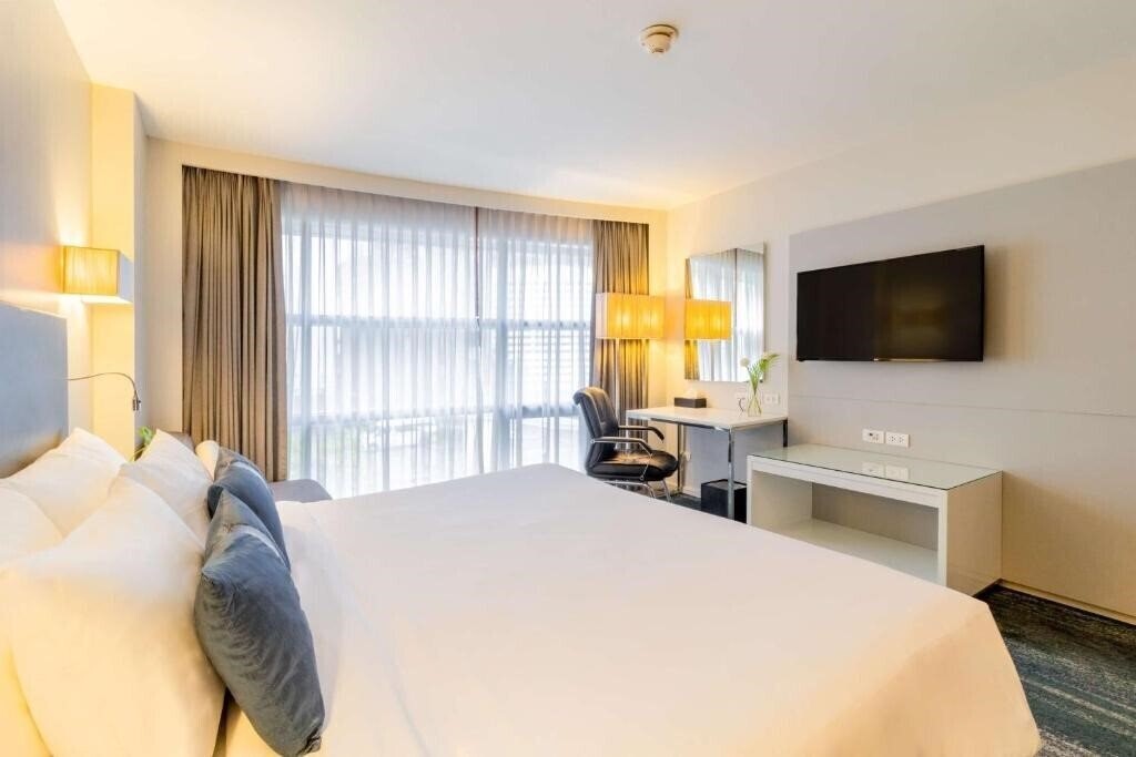 Картинка Best Western Plus @ 20 Sukhumvit 3*