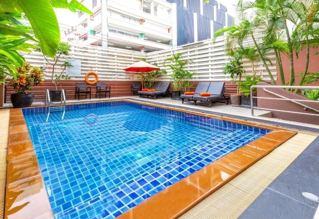 Furama Xclusive Sukhumvit Hotel 3* фотосуреті