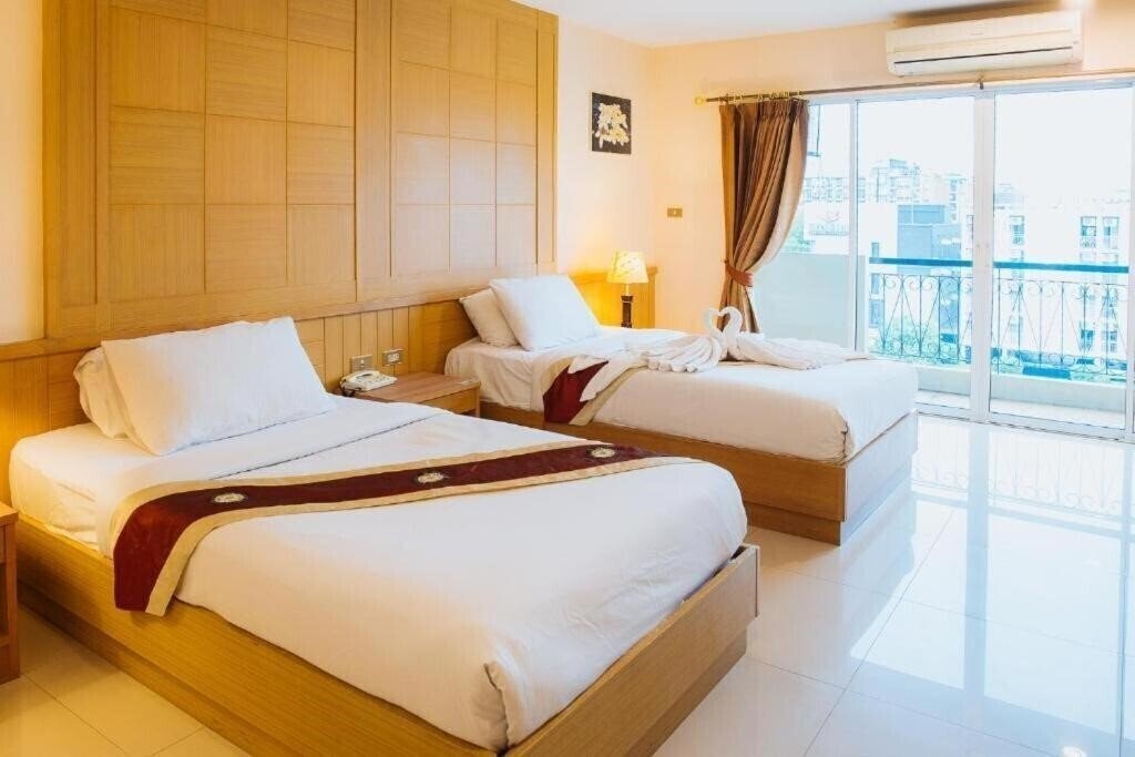 Фото Metro Point Bangkok 3*