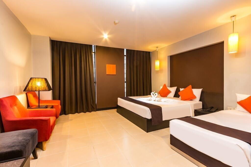 Фото Miramar Hotel Bangkok 4*