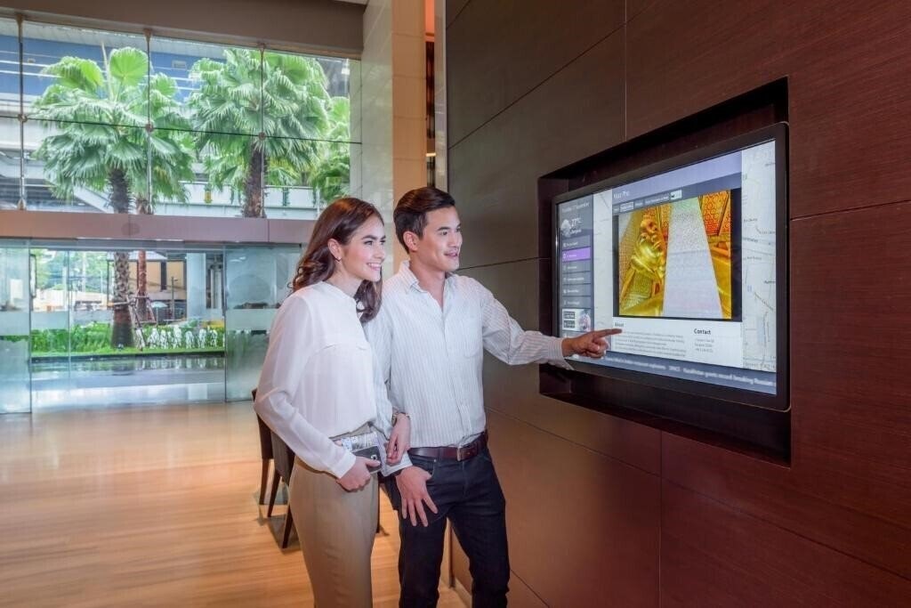 Фото Novotel Bangkok Ploenchit Sukhumvit 4*