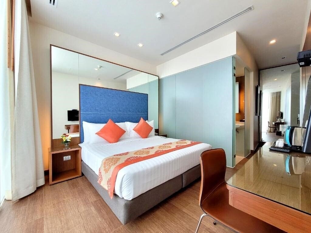 Картинка On8 Sukhumvit Nana 3*