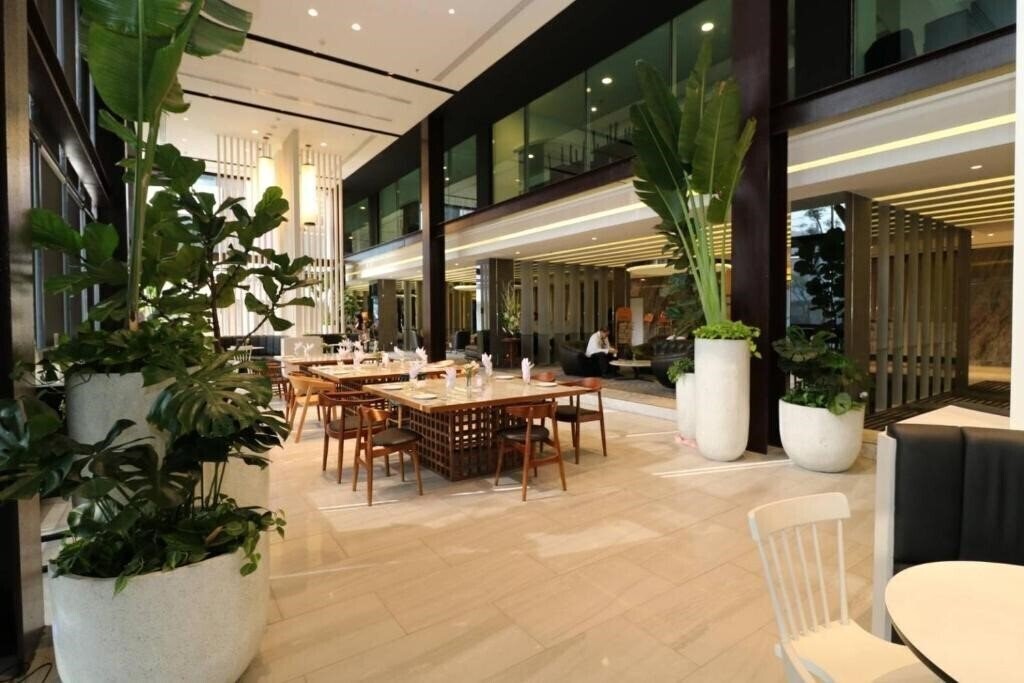 Tk Palace Hotel & Convention 3* фотосуреті