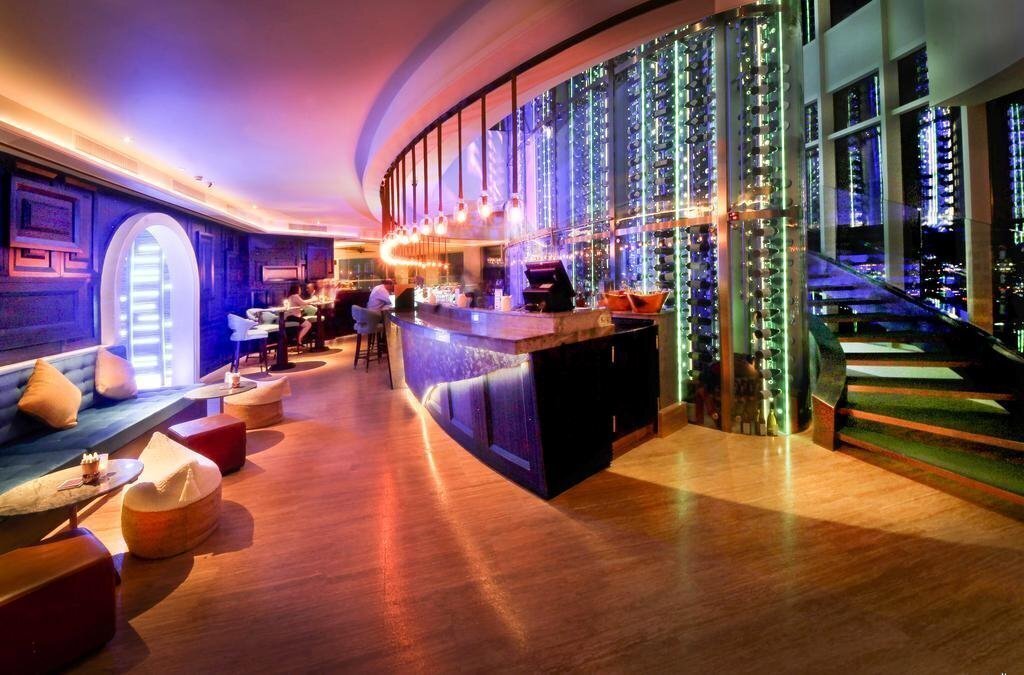 Centara Grand And Bcc At Central World 5* суреті