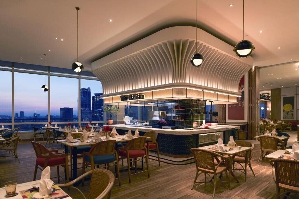 Картинка Centara Grand & BCC at Centralworld 5*