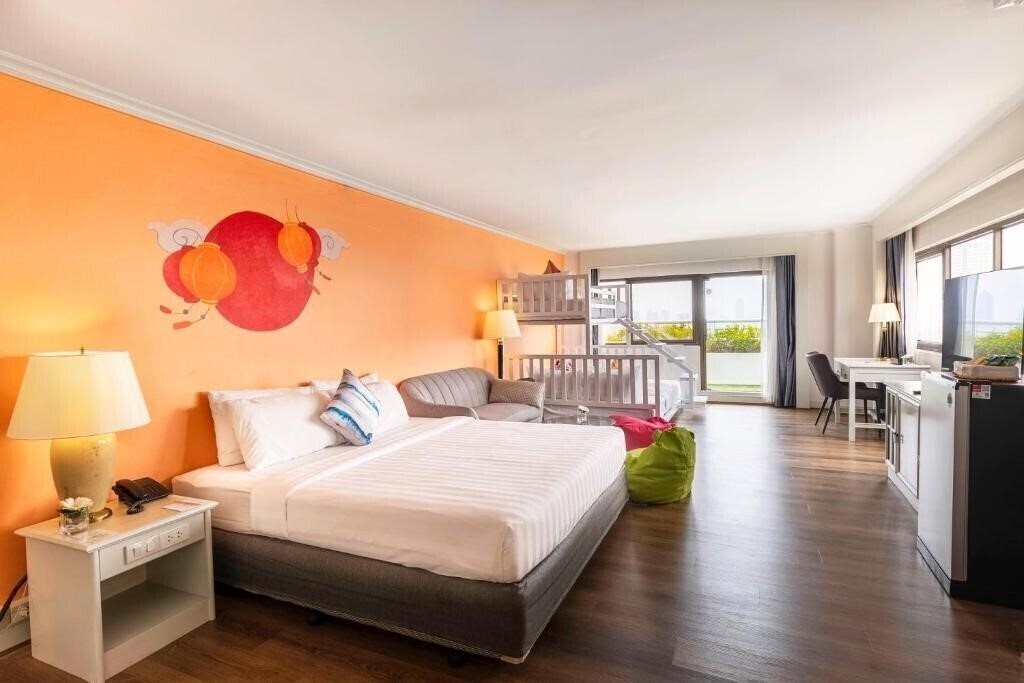 Dusit Grand China Princess 4* суреті