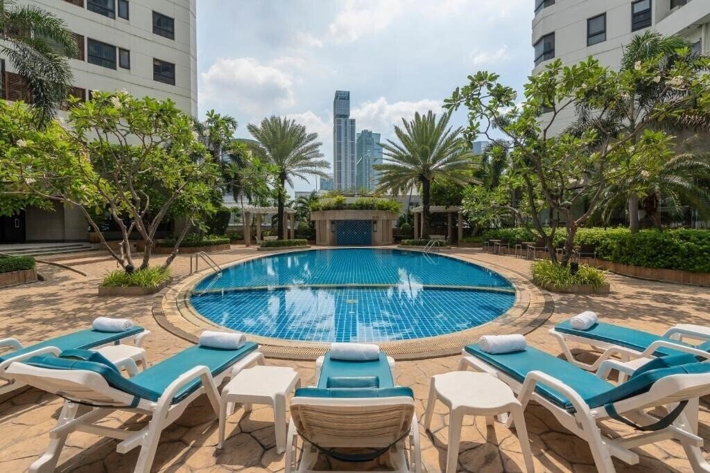 Фото Grand Diamond Suites 4*