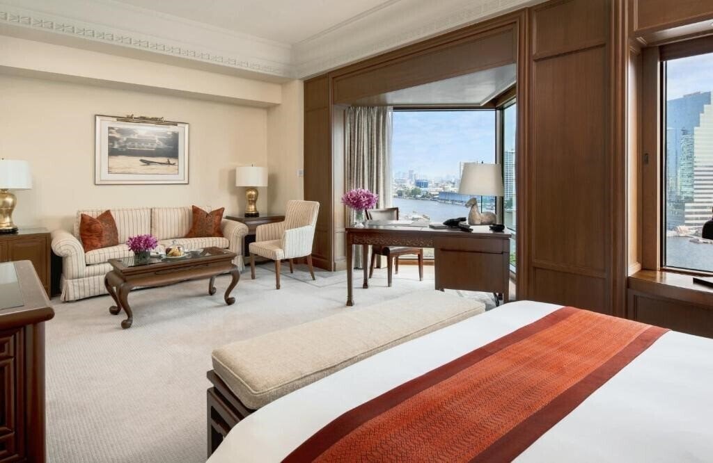 The Peninsula 5* суреті