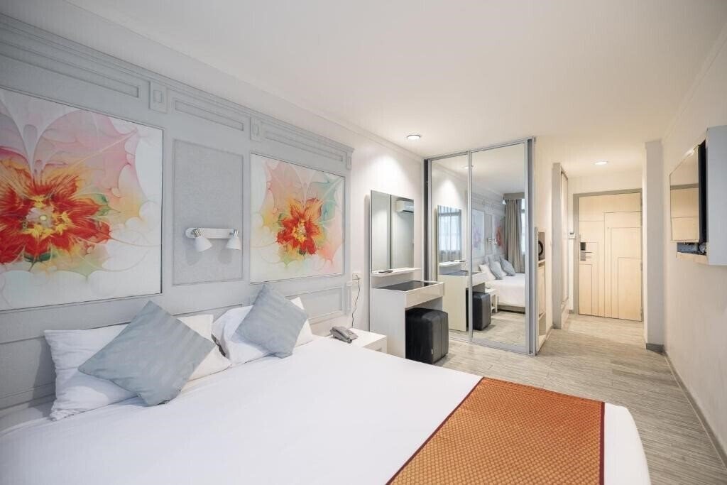 Фото Pratunam City Inn 3*