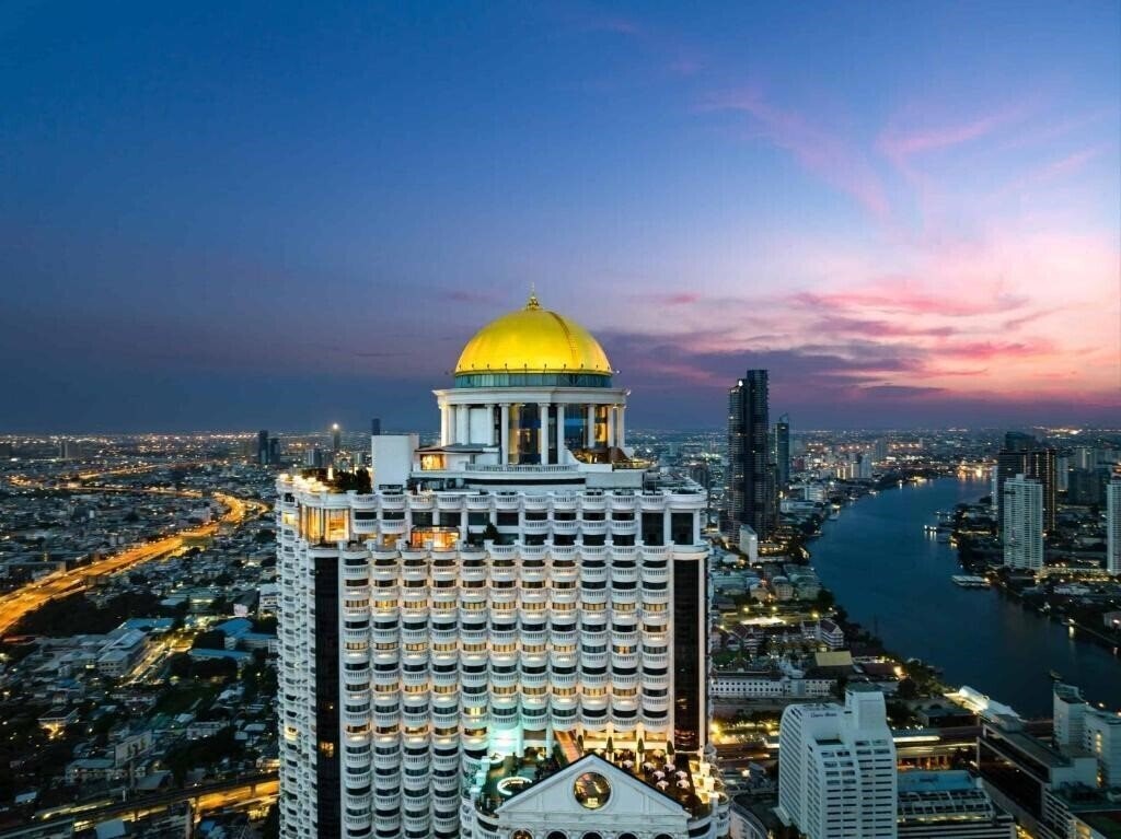 Отель Tower Club At Lebua 5*
