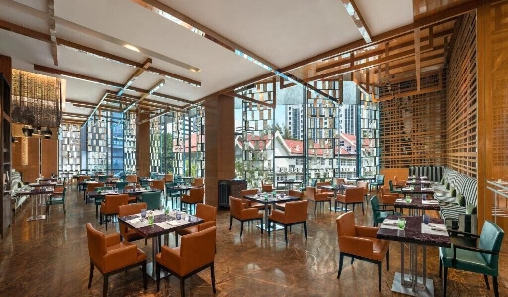 Renaissance Bangkok Ratchaprasong Hotel (ex. Renaissance Bangkok Ratchaprasong) 5* суреті