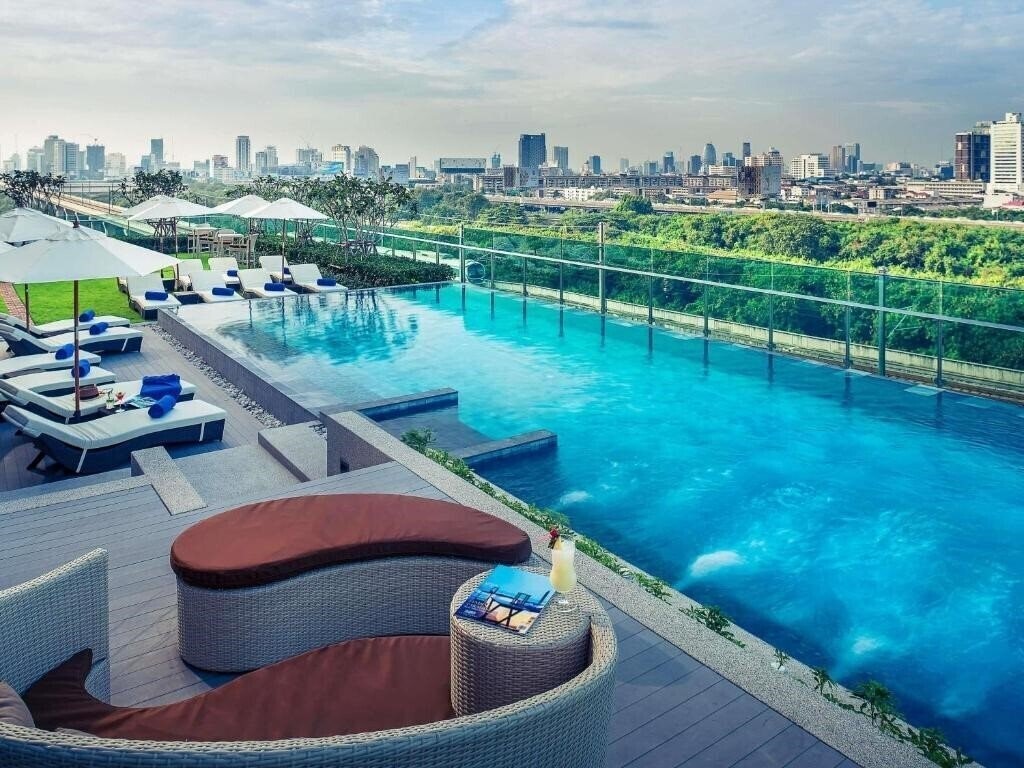 Картинка Mercure Bangkok Makkasan 4*