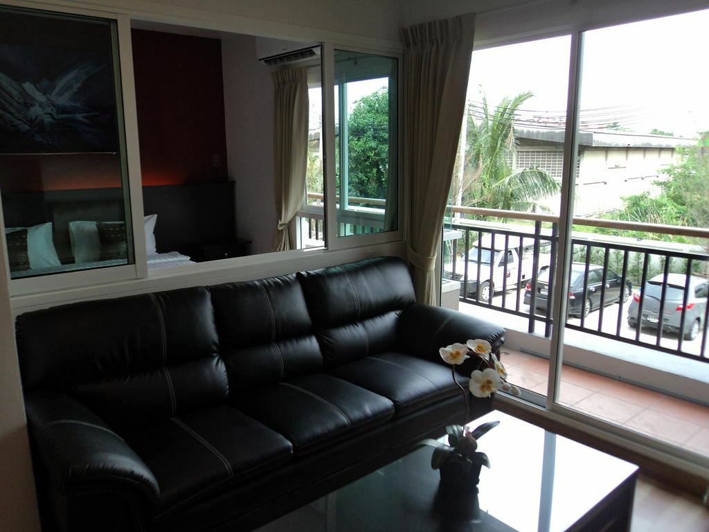 Фотография 101 Holiday Suite Bangkok 4*