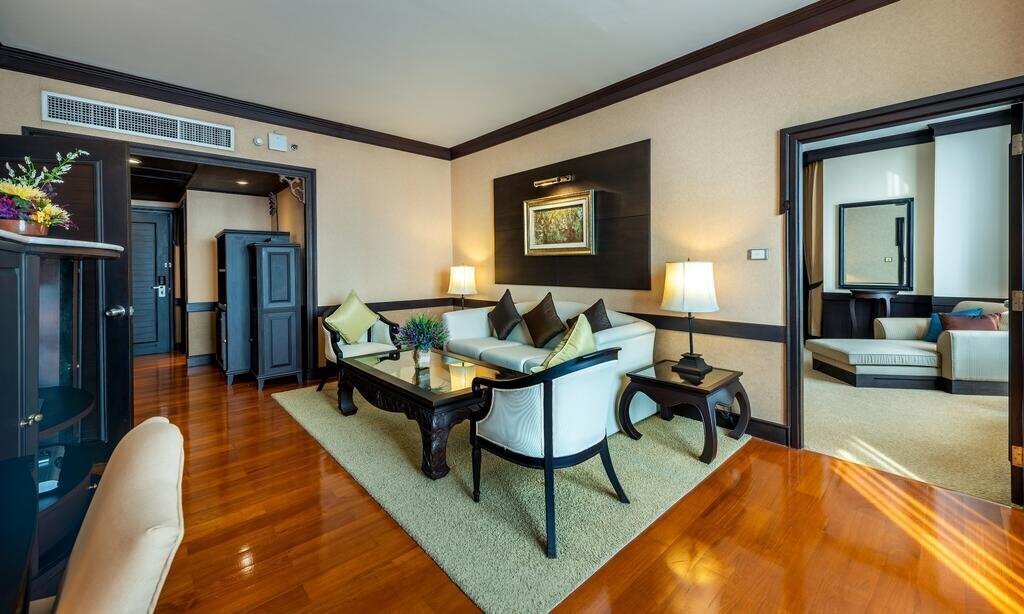 Изображение Chaophya Park Hotel 4*