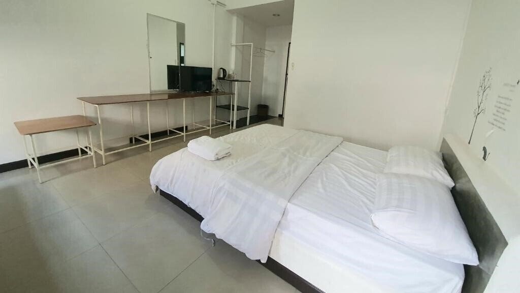 Фото A House Boutique Guesthouse Bangkok 2*