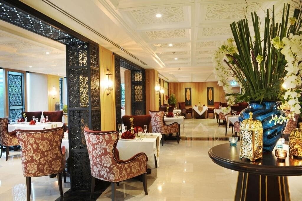 Фото Al Meroz Halal Hotel Bangkok 5*