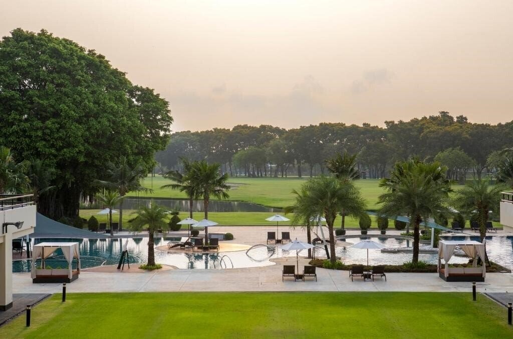 Фотография Eastin Thana City Golf Resort 4*