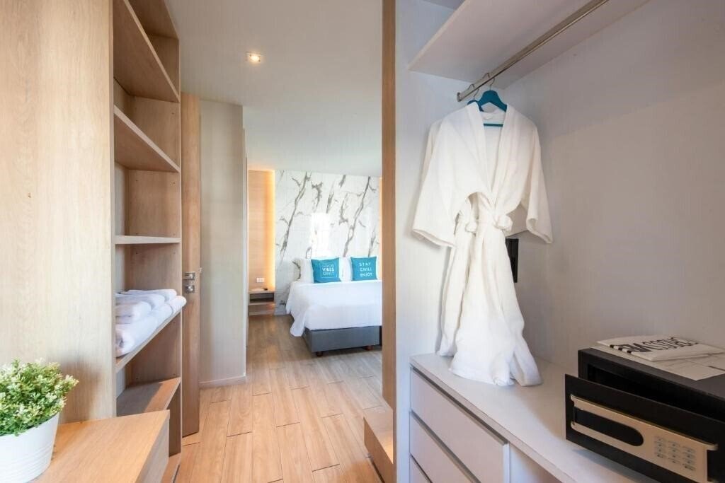 Картинка Cross Vibe Sukhumvit 4*