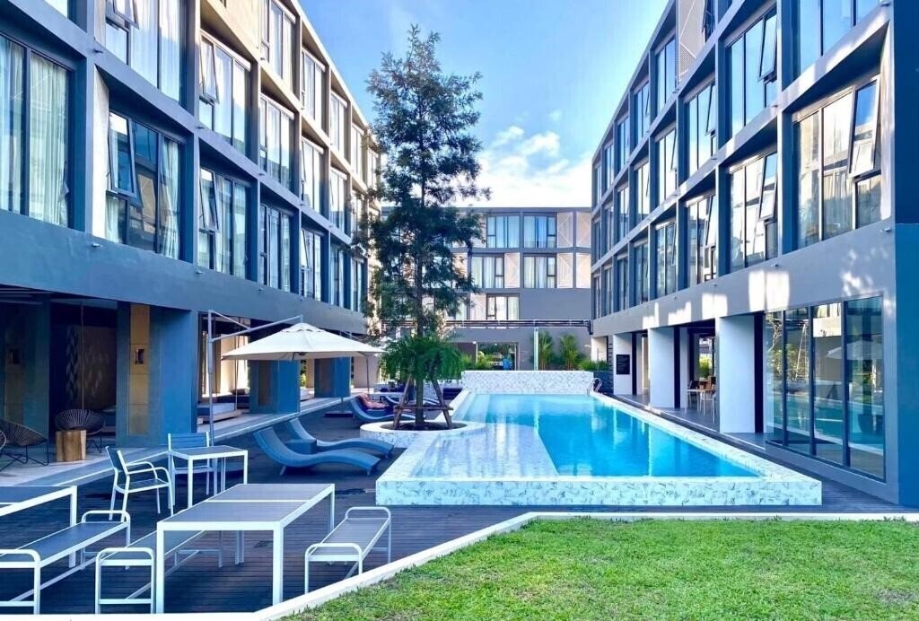 Отель Canalis Suvarnabhumi Airport Hotel 4*