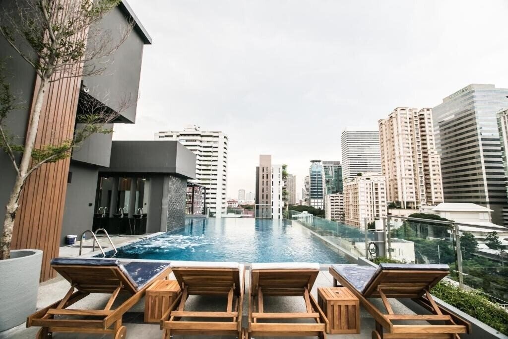 Отель Arte Hotel Bangkok 4*
