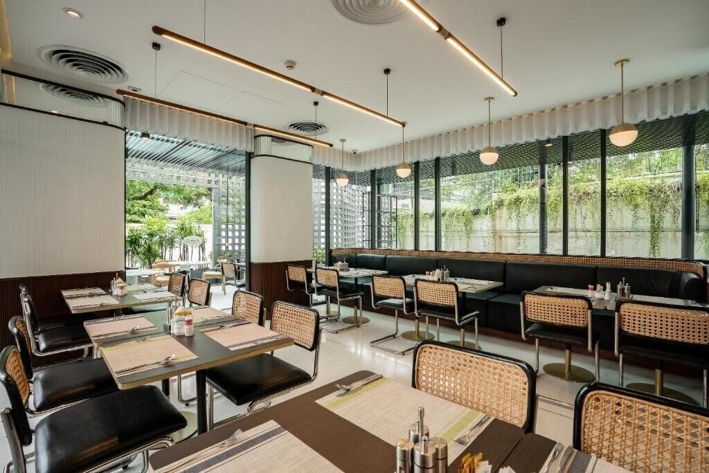 Фотография Hotel Amber Sukhumvit 85 3*