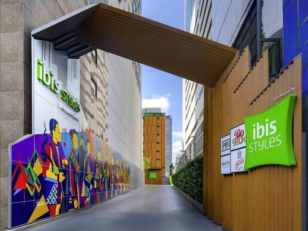 Отель Ibis Styles Bangkok Silom 3*