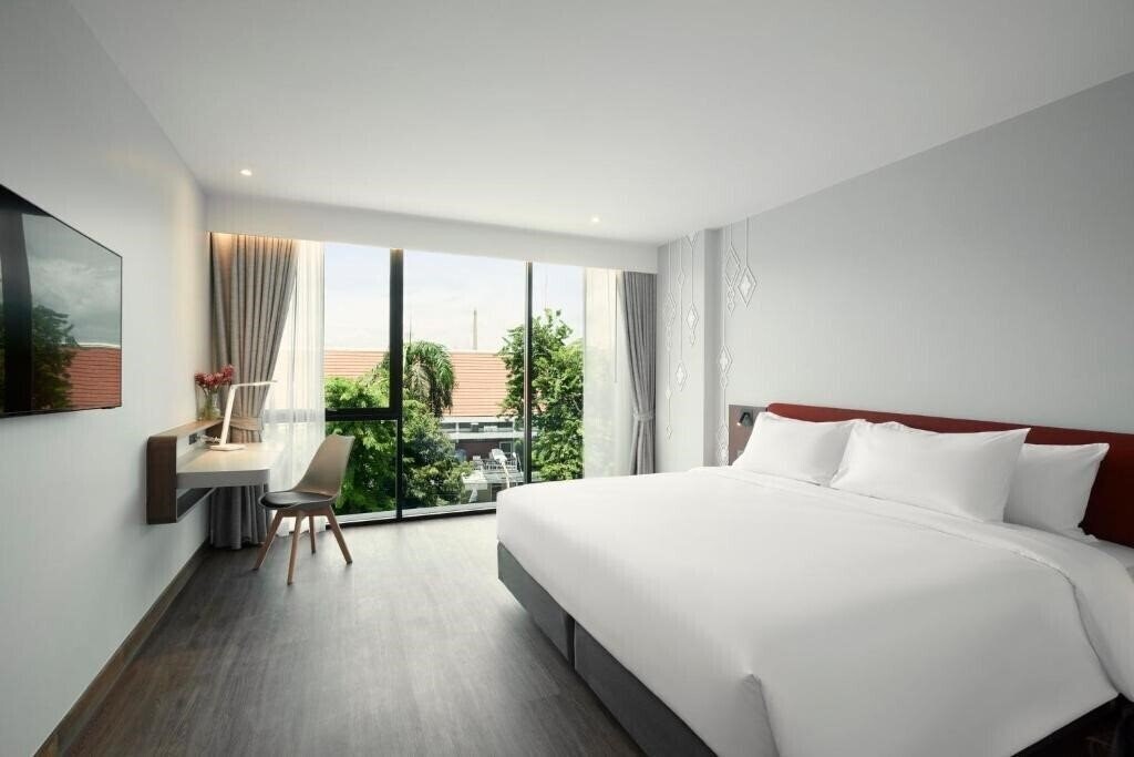 Centara Life Hotel Bangkok Phra Nakhon 3* қонақ үйі