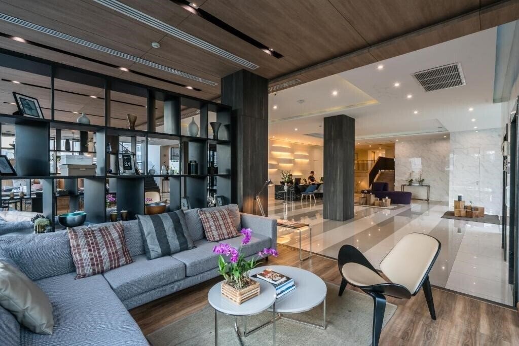 The Residence On Thonglor 4* суреті