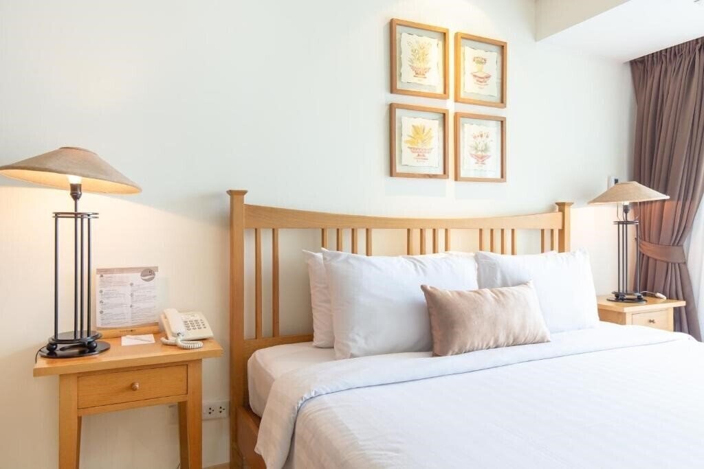 Riverfront Bangkok (ex. Riverfront Residence) 4* суреті