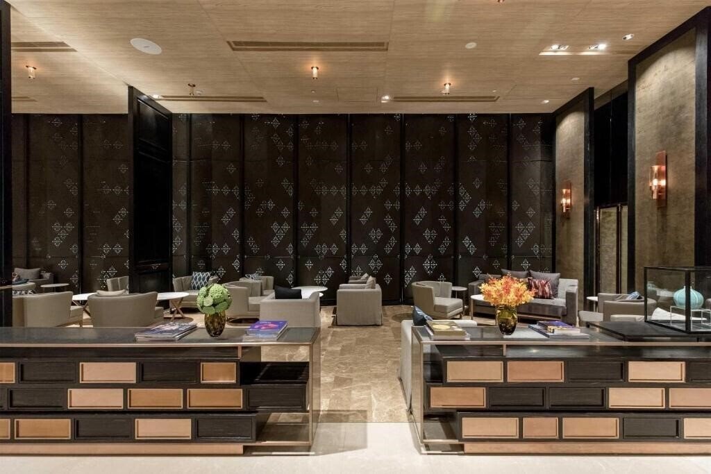 Фото Hyatt Regency Bangkok Sukhumvit 5*