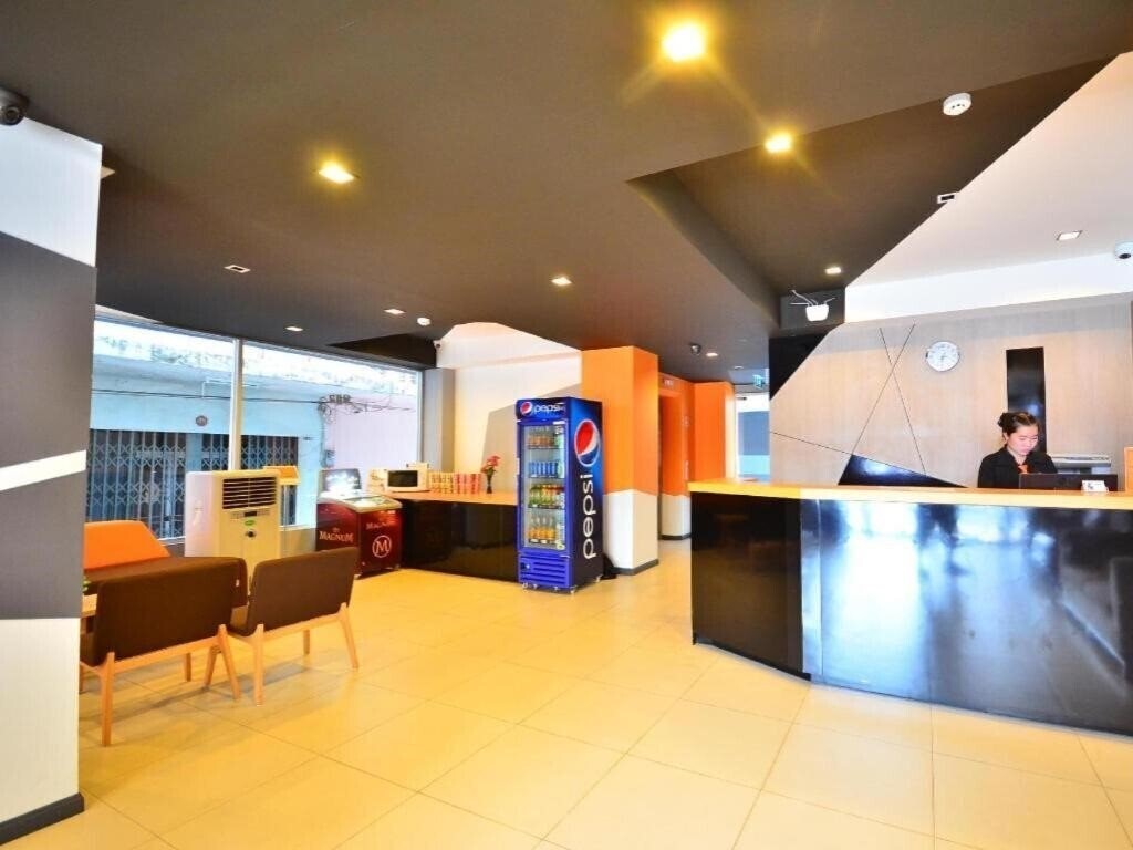 Фотография H2 Hotel 3*