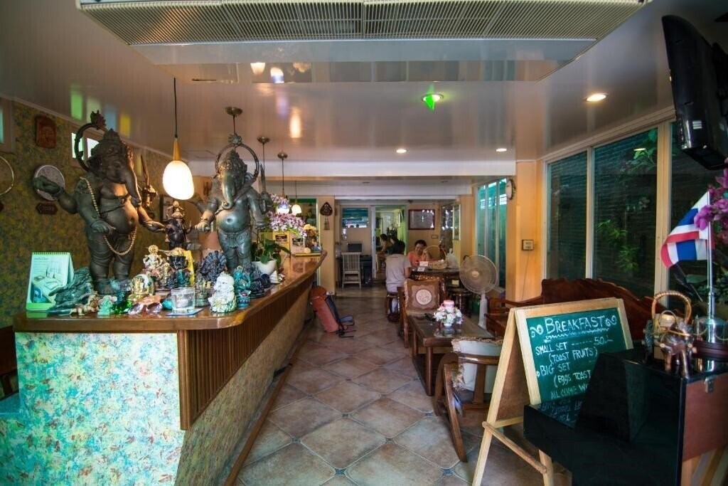 Samsen Sam Place 3* фотосуреті